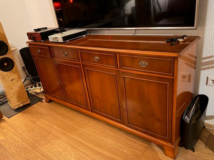 Heldense dressoir taxushout, Huis en Inrichting, Kasten | Dressoirs, Zo goed als nieuw, 25 tot 50 cm, Ophalen