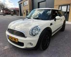 2012 Mini One 1.6 Wit Airco Stoelverwarming Nieuwe Koppeling, Auto's, Mini, 1045 kg, Te koop, Benzine, One