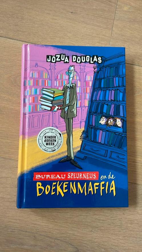 Jozua Douglas - Bureau Speurneus en de boekenmaffia, Boeken, Kinderboeken | Jeugd | 10 tot 12 jaar, Zo goed als nieuw, Ophalen of Verzenden