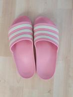 Roze Adidas slippers - Helemaal nieuw!, Adidas, Nieuw, Ophalen of Verzenden, Roze
