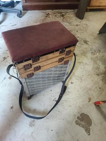 Partij vintage visspullen beschikbaar voor biedingen