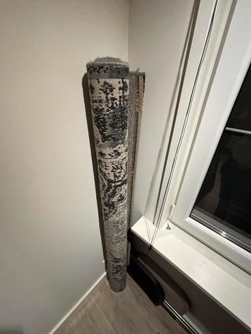 Vloerkleed 160x230 beschikbaar voor biedingen