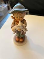 Hummel beeldje met lam nr. 68, Verzamelen, Beelden en Beeldjes, Ophalen of Verzenden, Gebruikt, Hummel