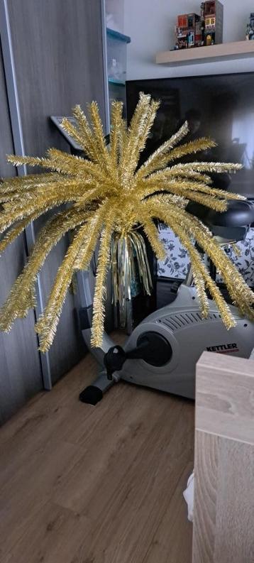 Grote versiering voor aan plafond     Lengte sprieten 80 cm beschikbaar voor biedingen
