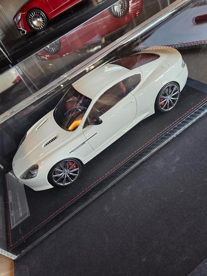 Aston Martin DB9 1:18 FrontiArt, Hobby en Vrije tijd, Modelauto's | 1:18, Zo goed als nieuw, Auto, Overige merken, Ophalen