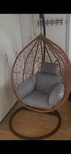 Schommelstoel - Relaxen in Stijl, Ophalen, Riet of Rotan, Zo goed als nieuw, Eén