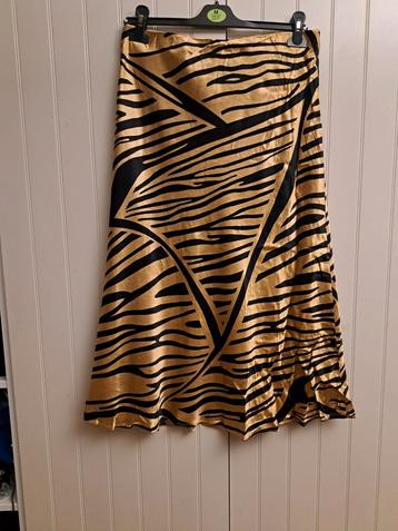 Satijnachtige midirok van H&M, mt.M beschikbaar voor biedingen