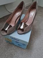 schoenen merk Voltan, Ophalen, Zo goed als nieuw, Schoenen met hoge hakken, Grijs