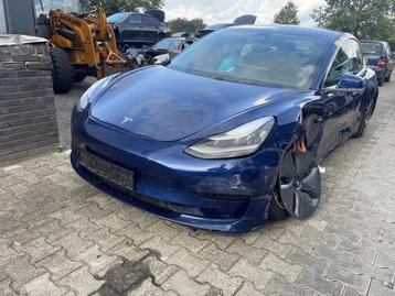 auto onderdelen tesla model 3 beschikbaar voor biedingen