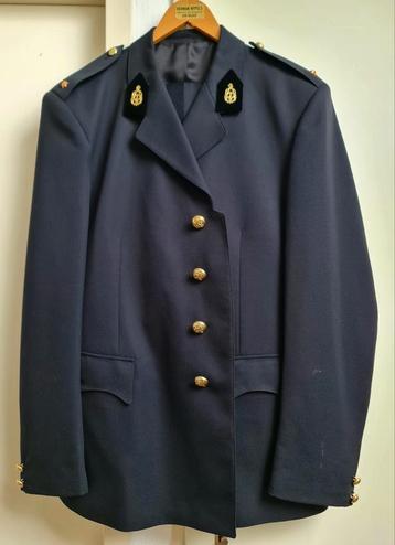 Militair uniform kostuum gala pak donkerblauw maat 58 mooi beschikbaar voor biedingen