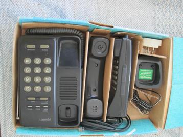 Orlando 180 telefoon basistoestel PTT met handset VINTAGE beschikbaar voor biedingen