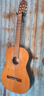 Linkshandige gitaar Washburn C80S, Muziek en Instrumenten, Snaarinstrumenten | Gitaren | Akoestisch, Klassieke of Spaanse gitaar