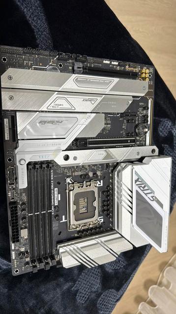 ROG STRIX Z790-A GAMING WIFI II Moederbord beschikbaar voor biedingen