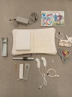 Nintendo Wii met 2 spellen en accessoires, Ophalen of Verzenden, Zo goed als nieuw, Met 1 controller, Met games
