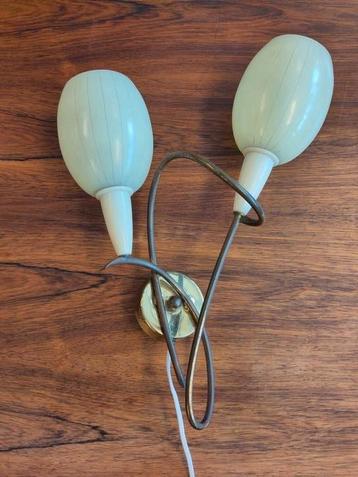 Vintage wandlamp art deco stijl lamp glas  beschikbaar voor biedingen