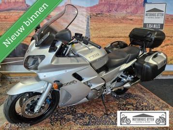 KEURIGE Yamaha FJR 1300 + 3-delige kofferset FJR1300 beschikbaar voor biedingen
