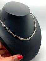 V829 Prachtige zilveren modernist ketting, Ophalen of Verzenden, X, Zilver, Zilver