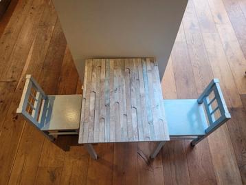Leuk gepimpt IKEA kindertafeltje tafeltje met 2 stoeltjes 