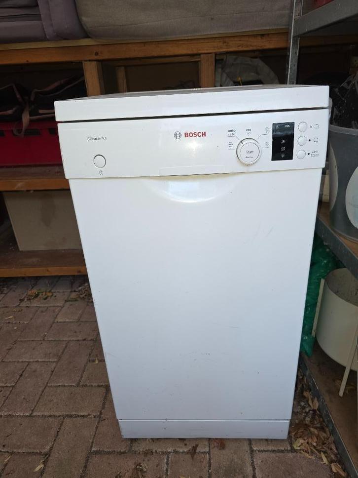 BOSCH Vaatwasser 45 cm (geeft foutmelding E15), Witgoed en Apparatuur, Vaatwasmachines, Gebruikt, Vrijstaand, 85 tot 90 cm, Minder dan 45 cm