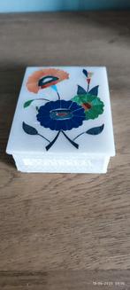 Marmeren sieradendoosje met bloemmotief, Antiek en Kunst, Ophalen of Verzenden