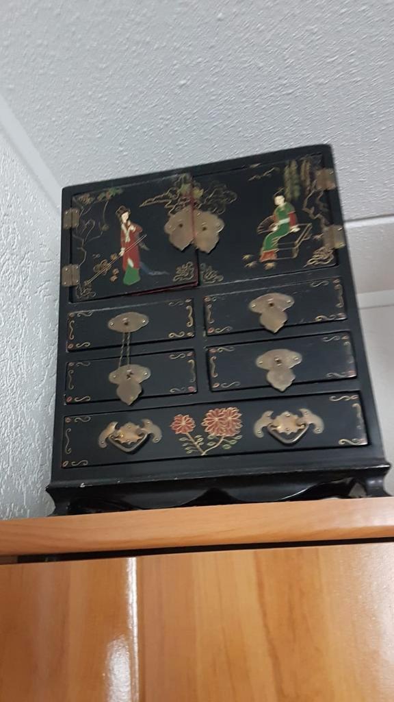 Chinees sieraden kistje, Sieraden, Tassen en Uiterlijk, Beautycases, Rood, Ophalen of Verzenden