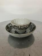 Kop en schotel, chinees midden 18e eeuw porselein, Ophalen of Verzenden