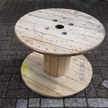 2x haspel van 80 cm doorsneede  beschikbaar voor biedingen