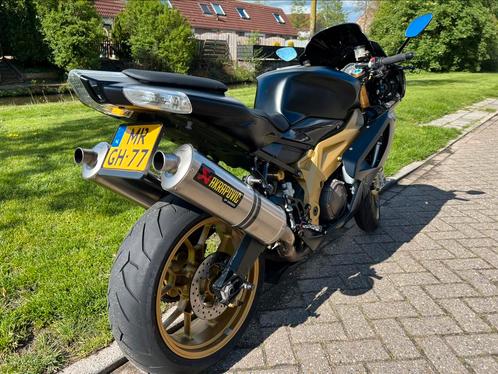 Aprilia factory 1000cc, Motoren, Motoren | Aprilia, Particulier, Super Sport, meer dan 35 kW, 2 cilinders, Motorrijbewijs A, Handvatverwarming