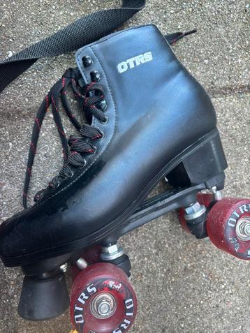 Rolschaatsen 1 x aangehad beschikbaar voor biedingen