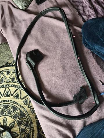 Portier raamgeleider, raam rubber toyota celica t23 beschikbaar voor biedingen