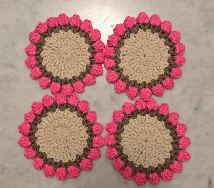 Handgemaakte Gehaakte Onderzetters, Huis en Inrichting, Woonaccessoires | Onderzetters, Nieuw, Glas of Kopje, Ophalen of Verzenden