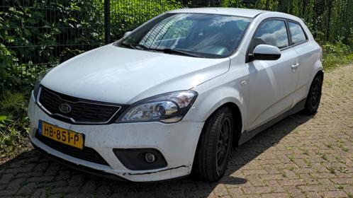 Kia (Pro) Cee d 1.6 Crdi 66KW 2013 Wit, Auto's, Kia, Particulier, (Pro) Cee d, Diesel, B, Hatchback, Handgeschakeld, Geïmporteerd