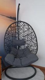 Hangstoel, Huis en Inrichting, Stoelen, Ophalen, Riet of Rotan, Zwart, Zo goed als nieuw