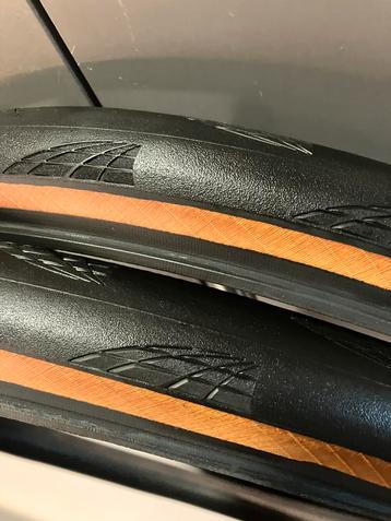Continental GP5000s TR racefietsbanden beschikbaar voor biedingen
