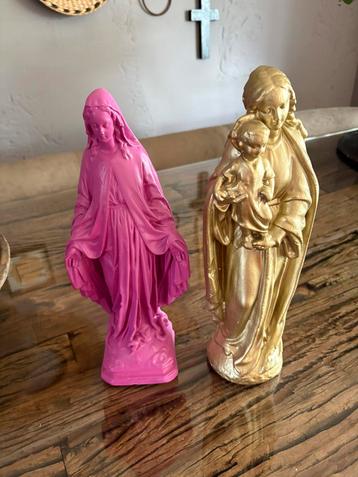 2 mooie Maria beelden neon roze en goud 35 & 36 cm hoog beschikbaar voor biedingen
