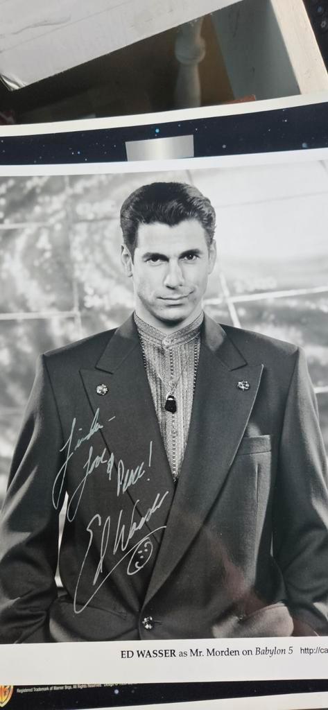 Gesigneerde Ed Wasser Foto - Babylon 5, Verzamelen, Film en Tv, Ophalen of Verzenden
