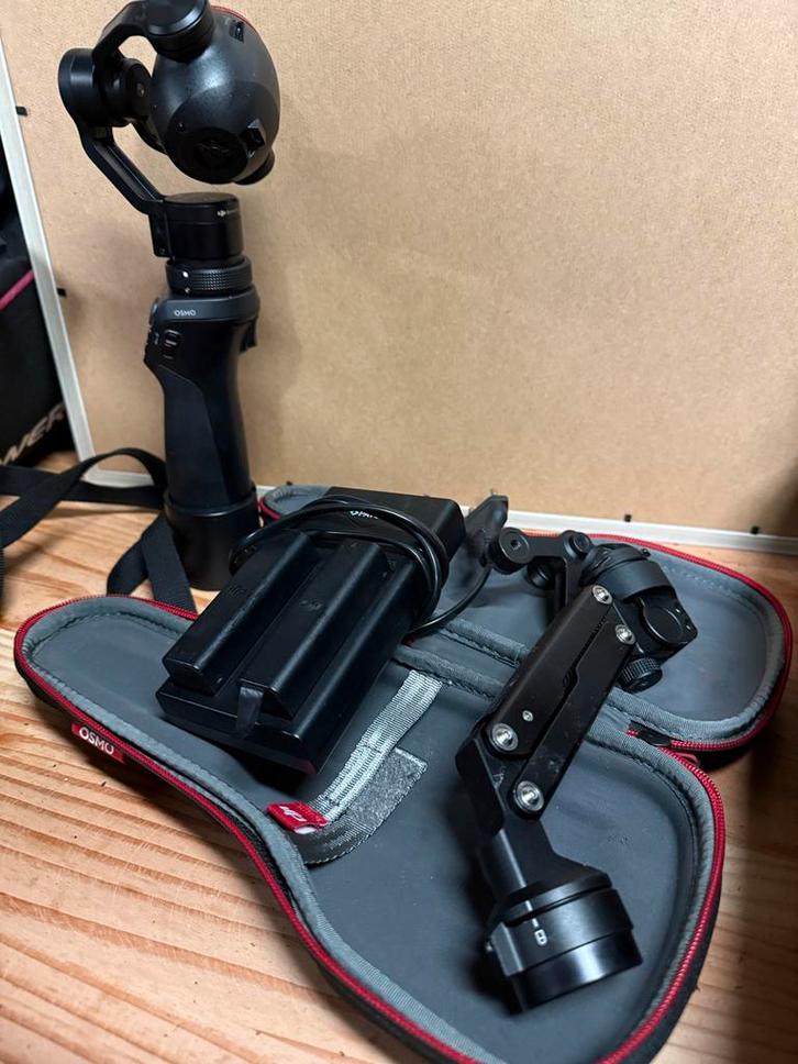 DJI Osmo 4K Camera + Stabilisator - Compleet, Fietsen en Brommers, Scooters | Overige merken, Gebruikt, Ophalen