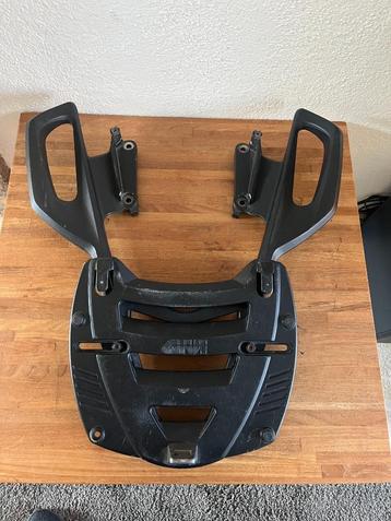 GIVI bagagerek , montageplaat , topkoffer rek , mono rack beschikbaar voor biedingen