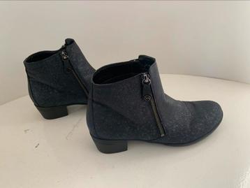 Yoyoli Hartjes 39G (6G ) blauw en zwarte enkellaarzen 425) beschikbaar voor biedingen