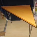 Vintage Fritz Hansen spanpoot driehoek tafel pin age, Ophalen of Verzenden, Huis en Inrichting