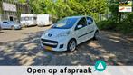 Peugeot 107 1.0-12V Urban Move, Voorwielaandrijving, Gebruikt, 4 stoelen, Bedrijf
