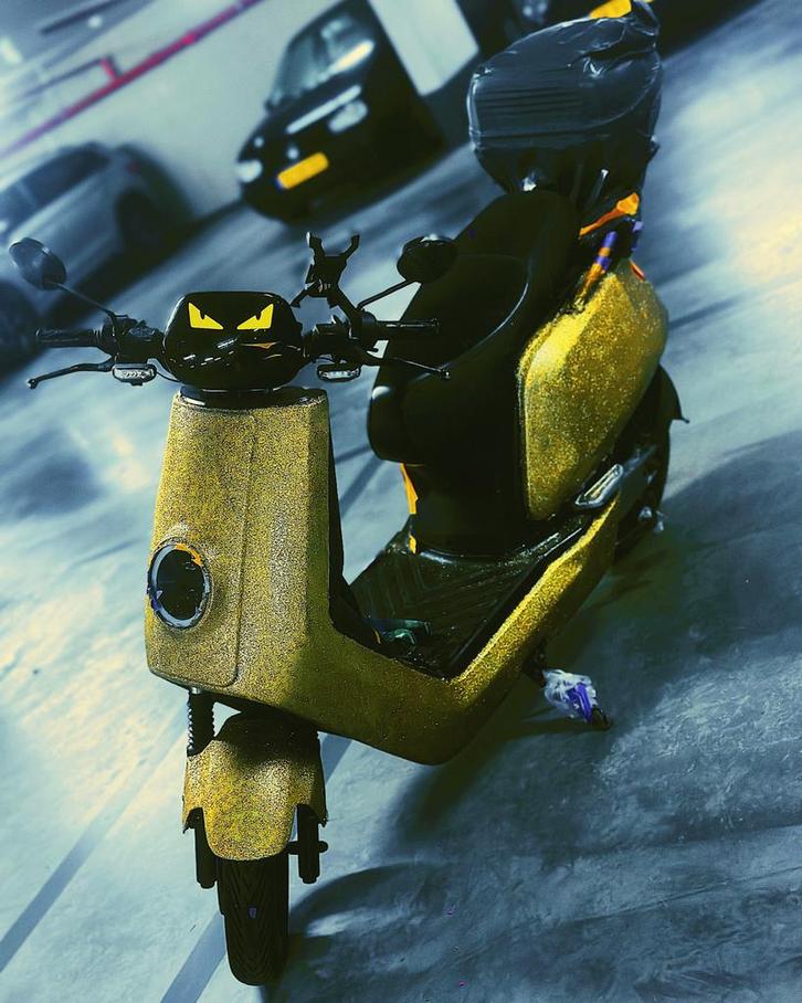 NIU NPro Dual Battery - Custom Gold Edition, Fietsen en Brommers, Scooters | Overige merken, Gebruikt, Maximaal 45 km/u, Elektrisch