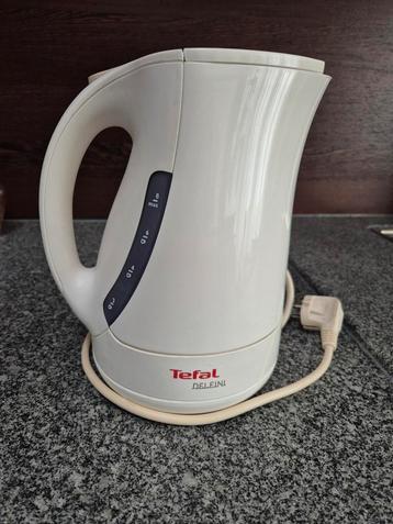 Tefal waterkoker wit, 1.7 liter beschikbaar voor biedingen