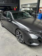 BMW i5 M60 2023, Auto's, BMW, Automaat, Zwart, Elektrisch, Vierwielaandrijving