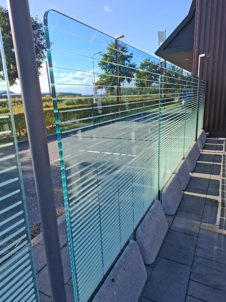 Glazen terrasscherm - windscherm, Tuin en Terras, Tuinschermen, Gebruikt, Glas, 150 tot 200 cm, 200 cm of meer, Ophalen