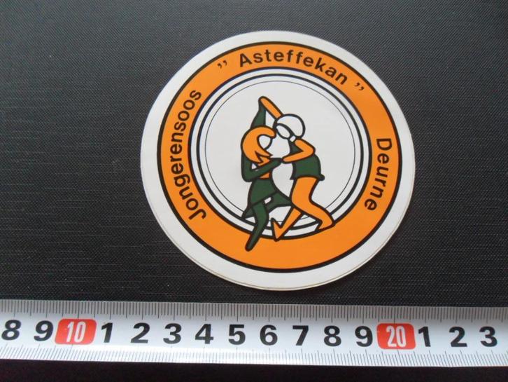 stickers Deurne Jongerensoos Asteffekan, Verzamelen, Stickers, Zo goed als nieuw, Ophalen
