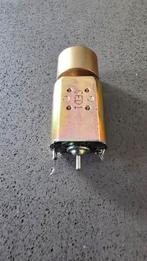 Originele motor Mehano met vliegwiel, Ophalen of Verzenden, Zo goed als nieuw, Gelijkstroom