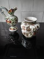 Twee vaasjes Delft, Antiek en Kunst, Antiek | Vazen, Ophalen of Verzenden