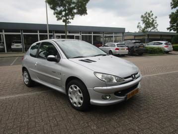Peugeot 206 1.4 X-line 3D 2003 Grijs lange Apk16-03-2026 !!! beschikbaar voor biedingen