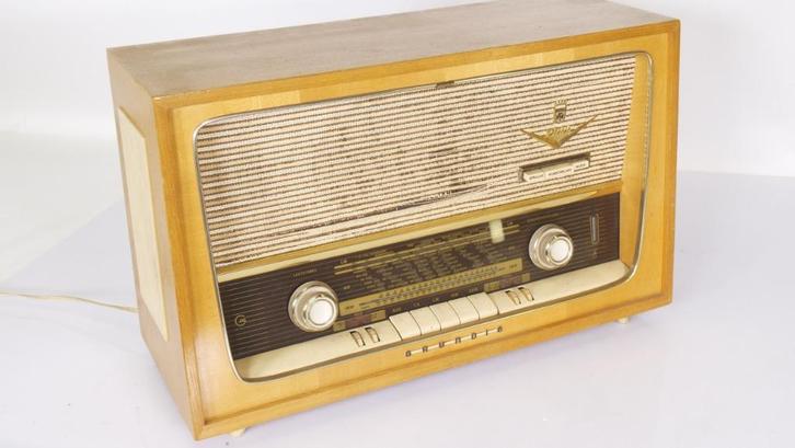 Grundig 2066 buizenradio 50s, werkend, afstemming nakijken, Audio, Tv en Foto, Radio's, Gebruikt, Radio, Ophalen of Verzenden